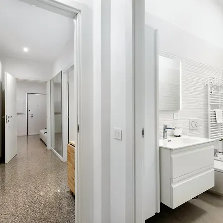 Apartment Piola M2-centrale, Ampio E Moderno Mailand